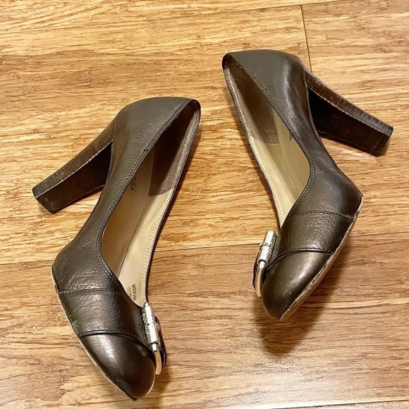 MICHAEL Michael Kors antique gold bronze leather wood stacked heels w/ buckle 8 - Picture 3 of 12